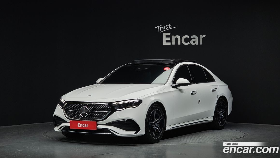 Mercedes-Benz E-Class 2024