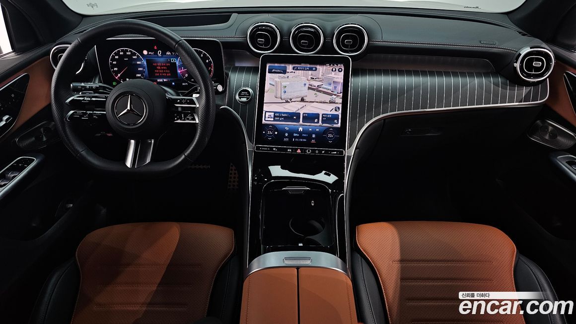 Mercedes-Benz GLC-Class 2024