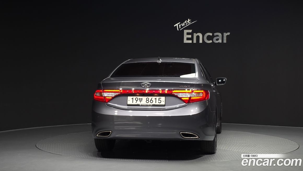 Hyundai Grandeur 2012