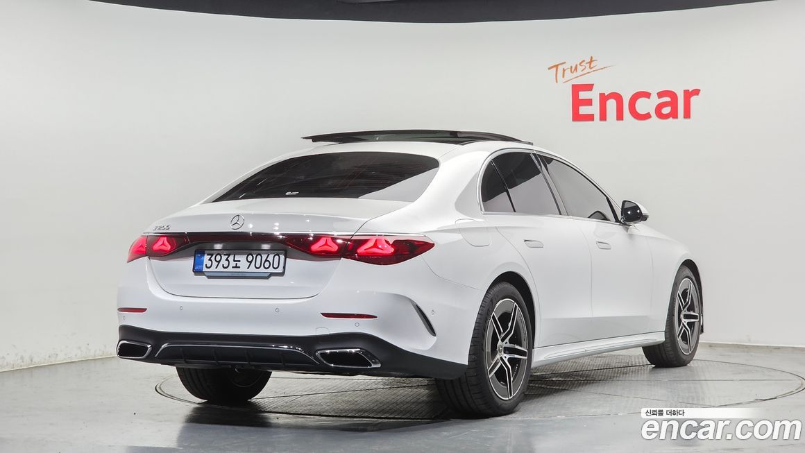 Mercedes-Benz E-Class 2026