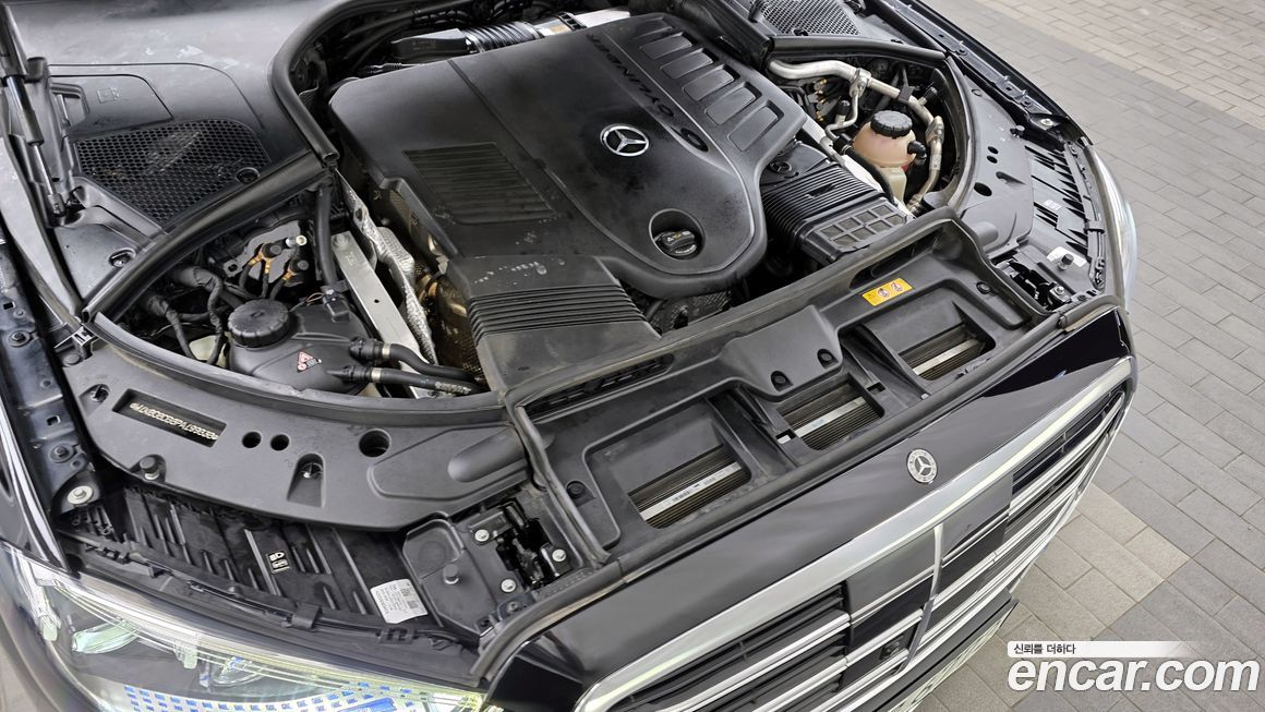 Mercedes-Benz S-Class 2023