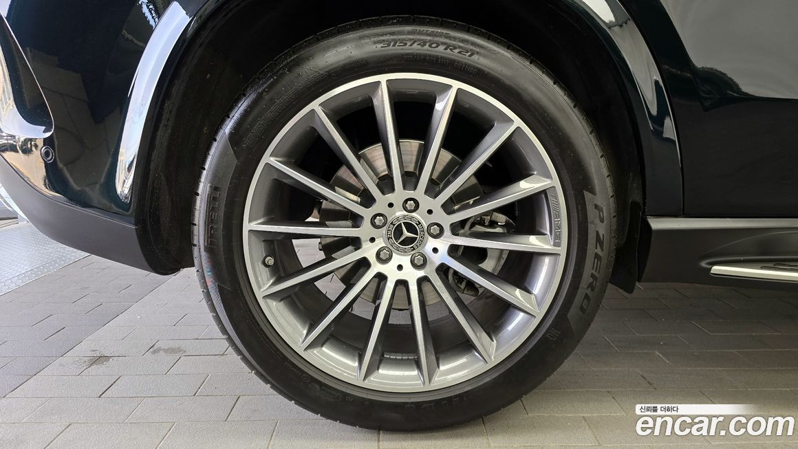 Mercedes-Benz GLE-Class 2025