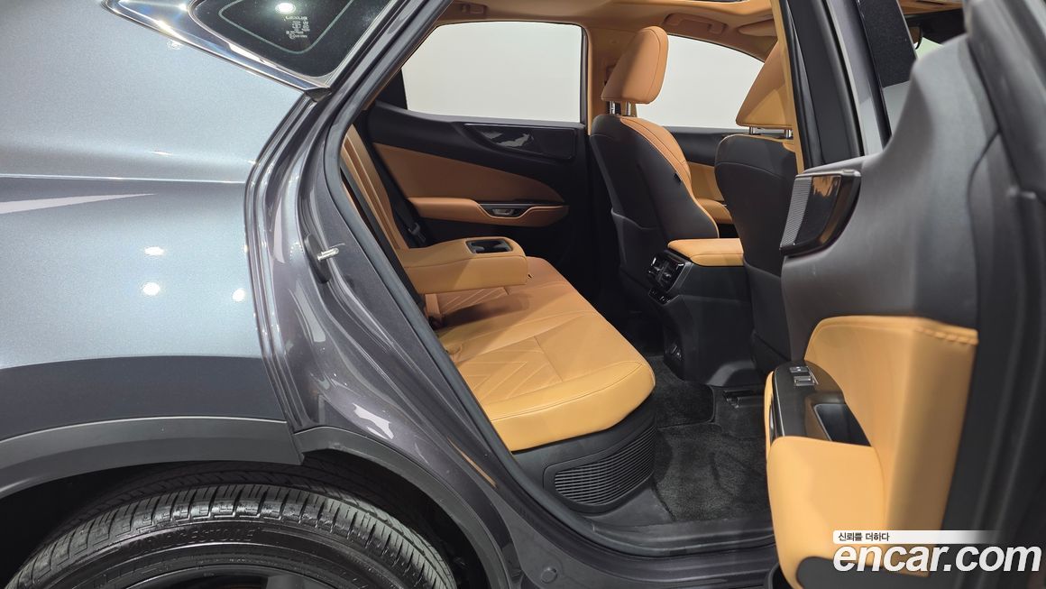 Lexus NX 2024