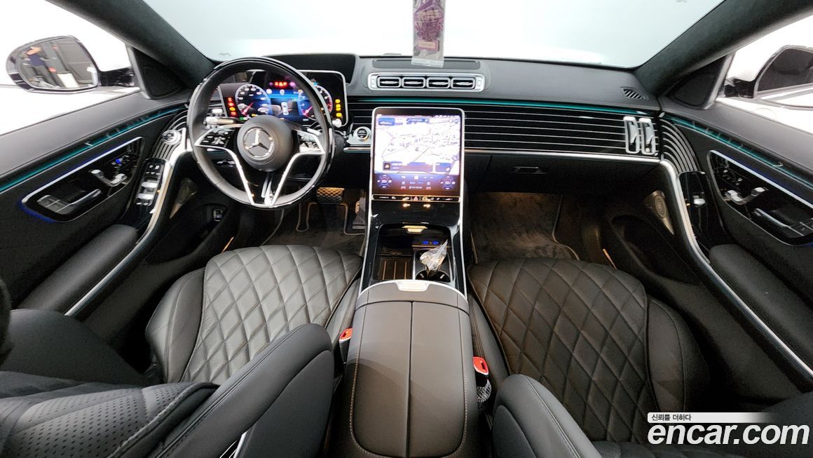 Mercedes-Benz S-Class 2024