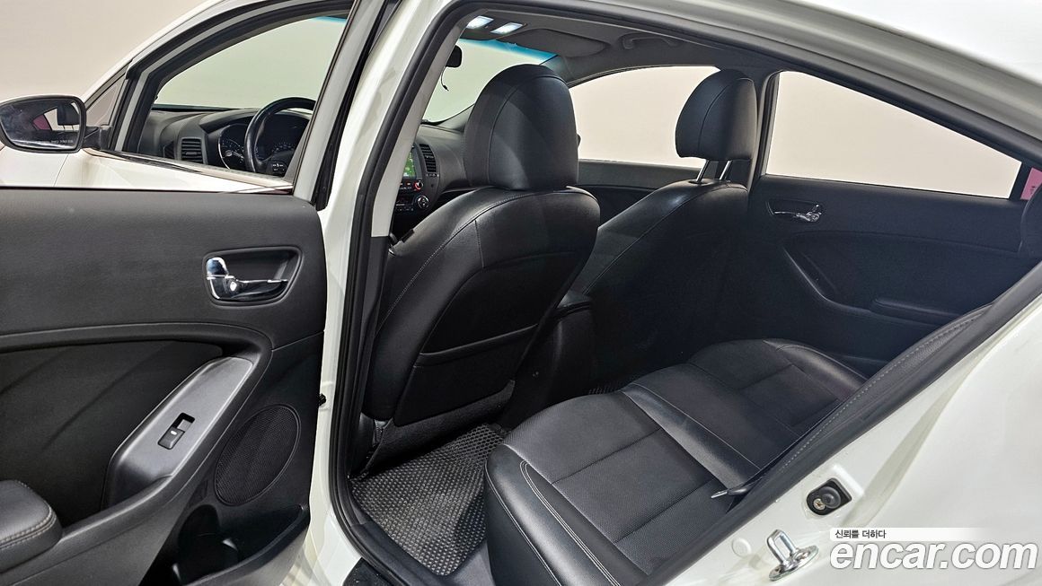 Kia K3 2013