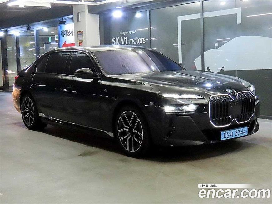 BMW i7 2025