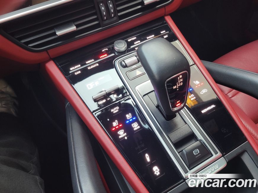 Porsche Cayenne 2022