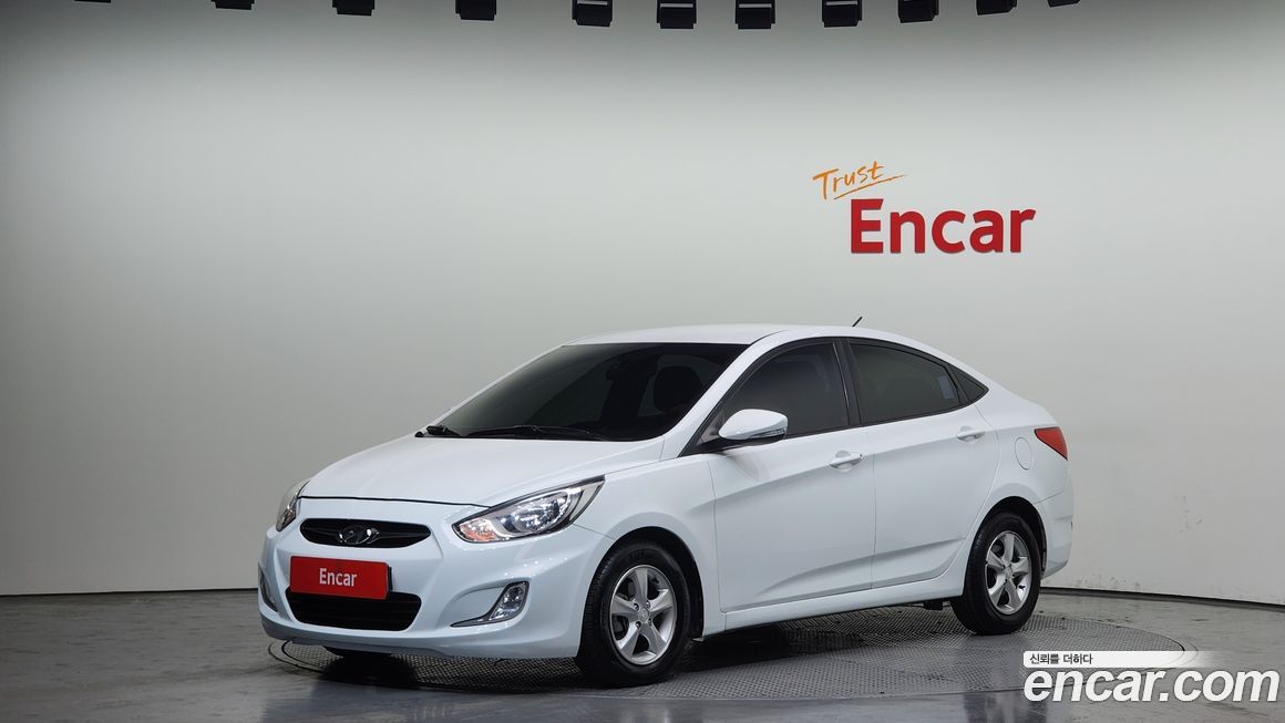 Hyundai Accent 2013