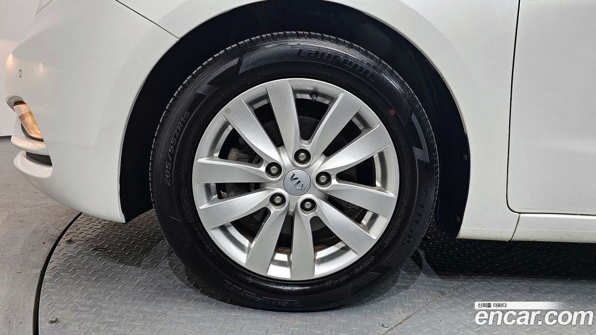 Kia K3 2013