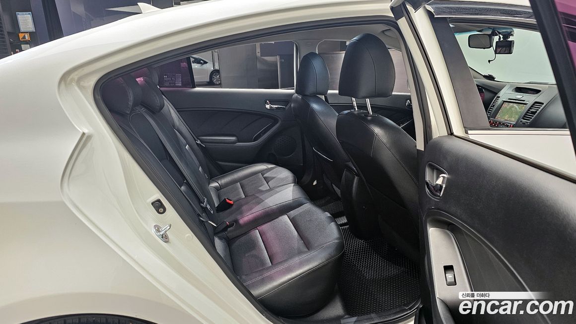 Kia K3 2013