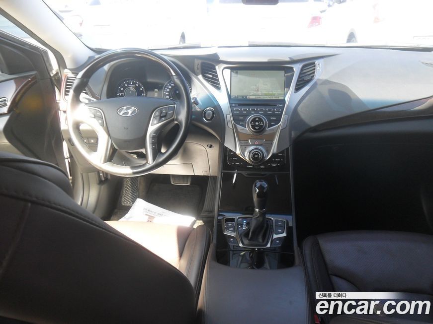 Hyundai Grandeur 2012
