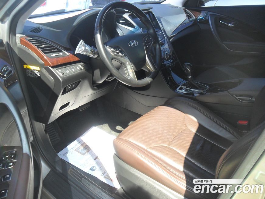 Hyundai Grandeur 2012