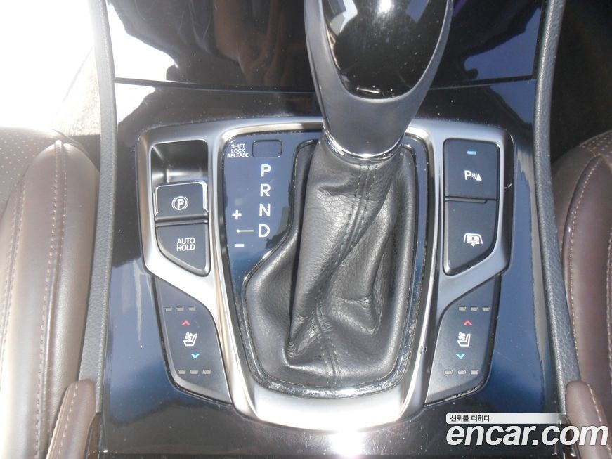 Hyundai Grandeur 2012