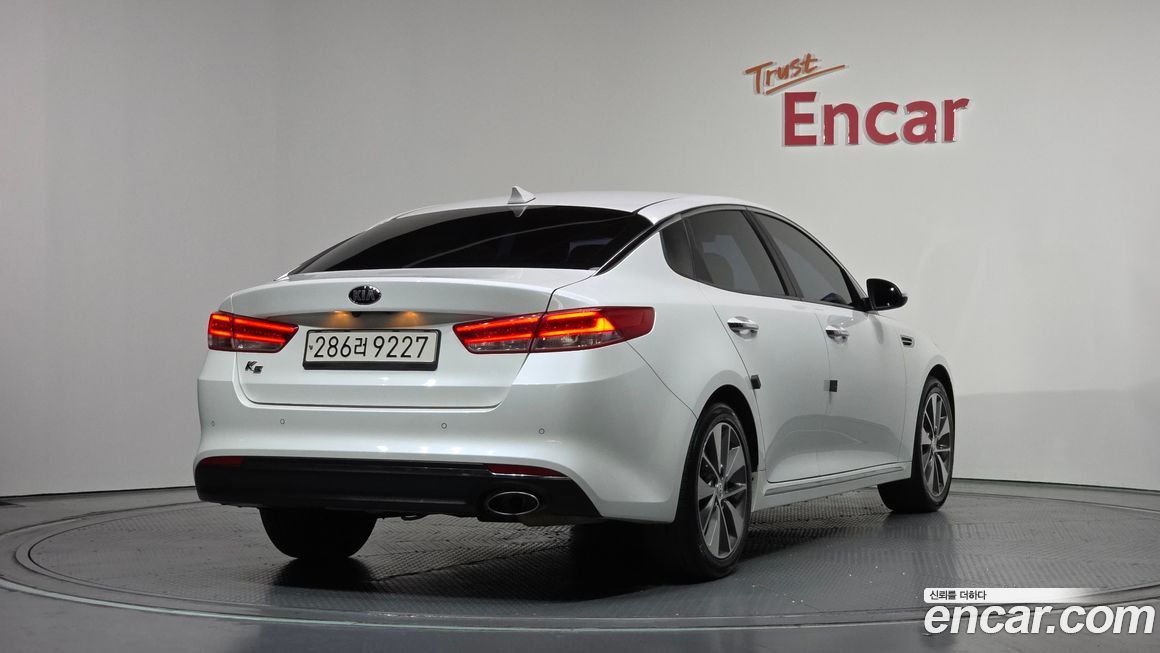 Kia K5 2016