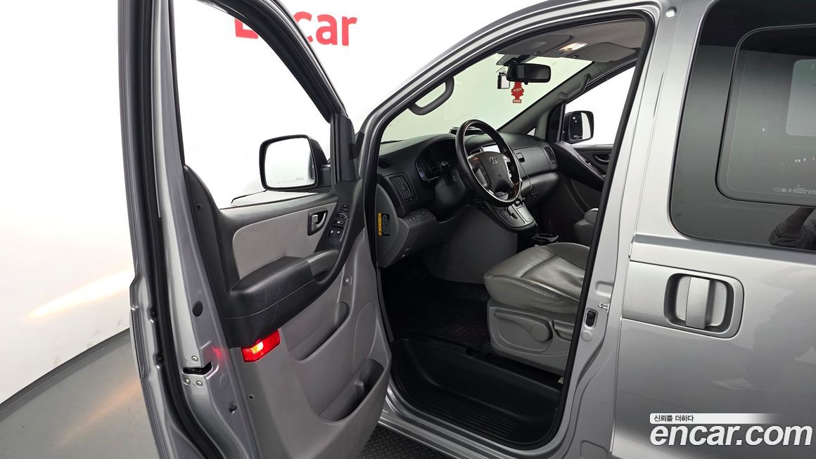 Hyundai Starex 2019