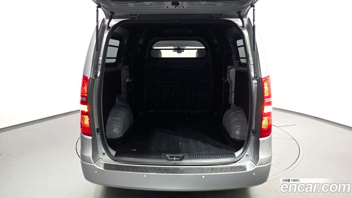 Hyundai Starex 2019