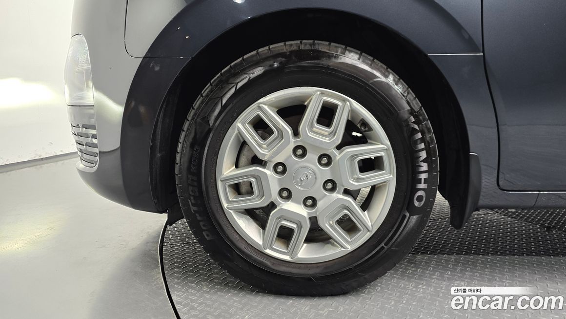 Hyundai Staria 2023