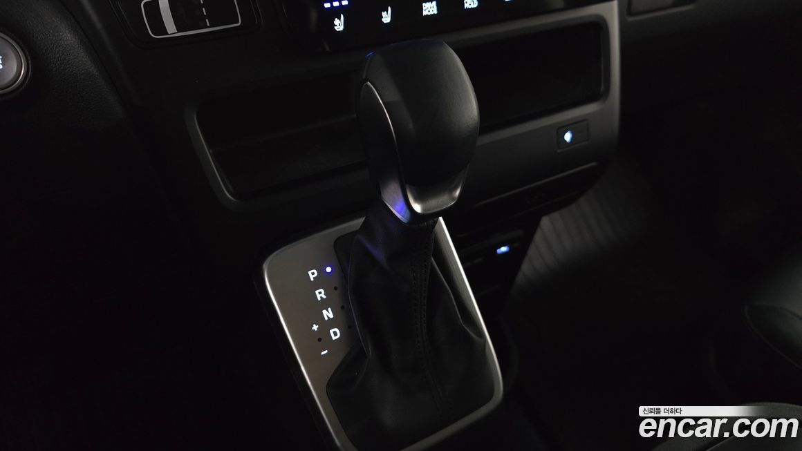 Hyundai Staria 2023