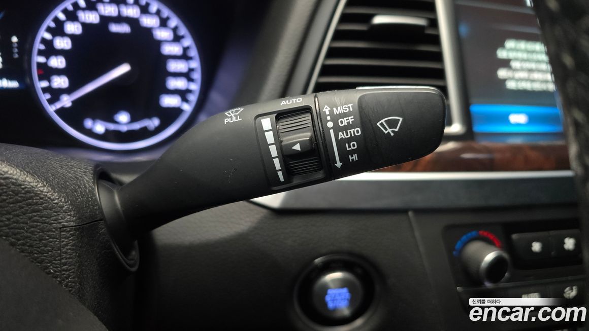 Hyundai Genesis 2016