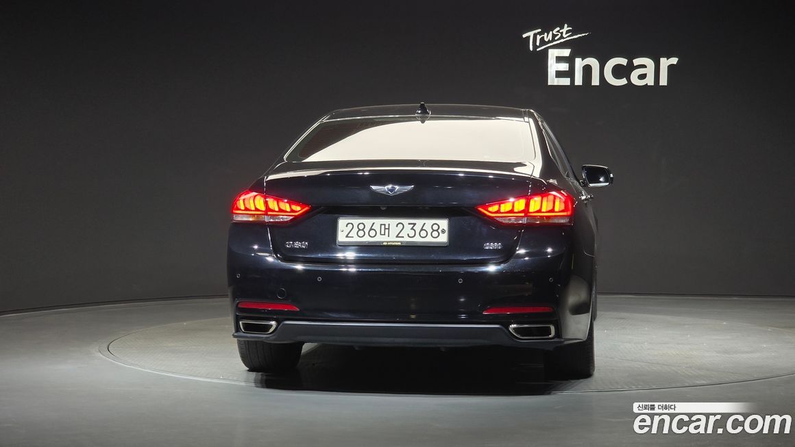 Hyundai Genesis 2016