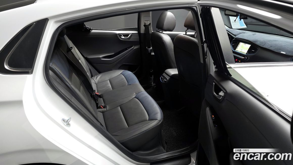 Hyundai Ioniq 2016