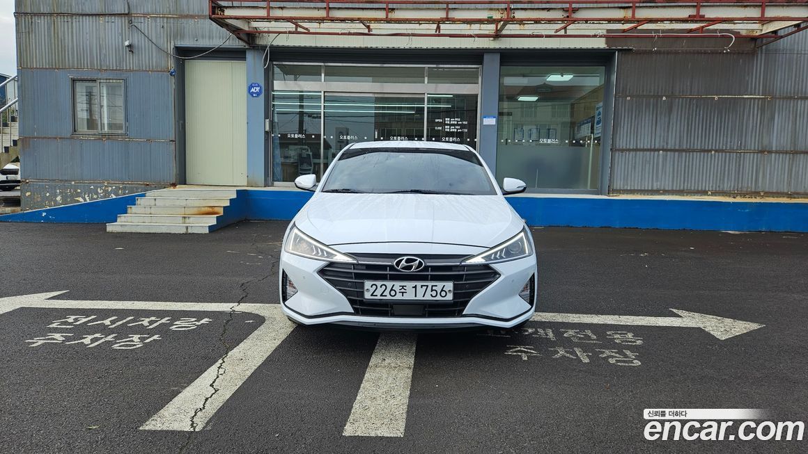 Hyundai AVANTE 2019