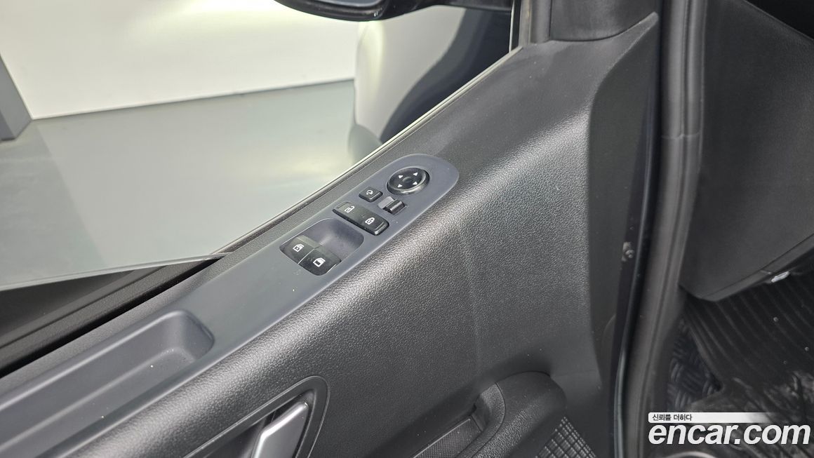 Hyundai Staria 2023