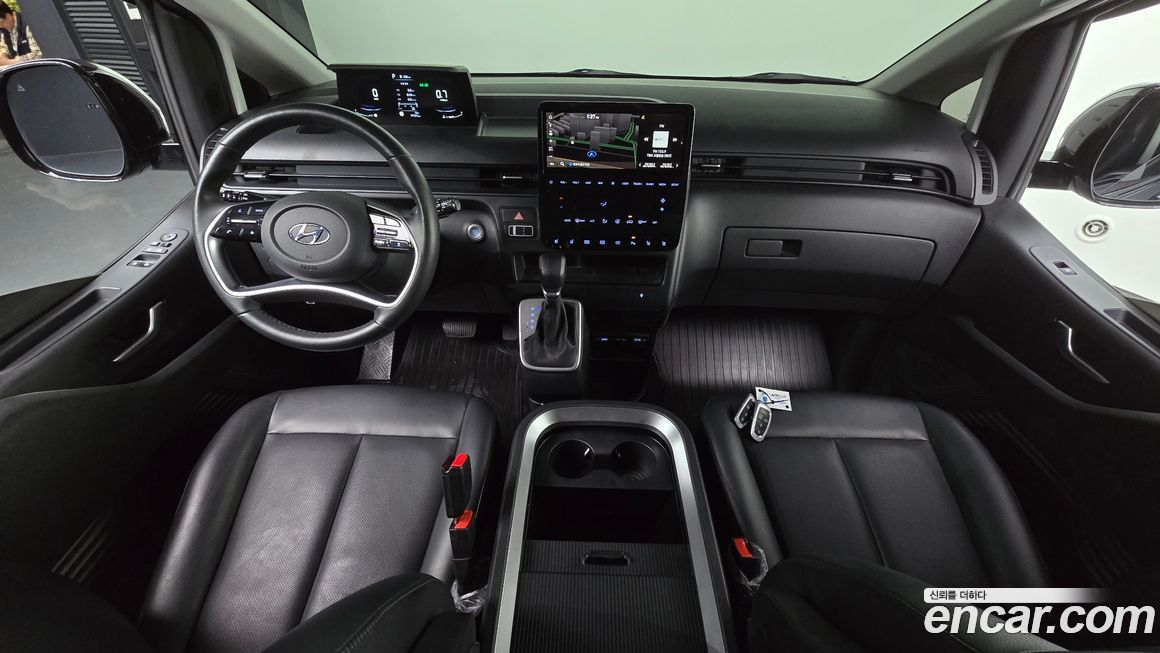Hyundai Staria 2023