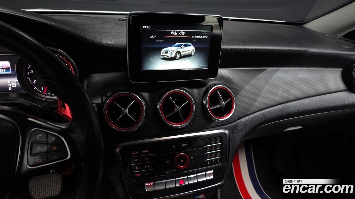 Mercedes-Benz GLA-Class 2019