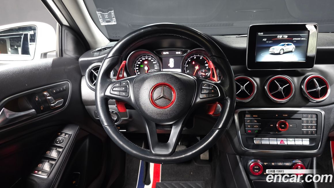 Mercedes-Benz GLA-Class 2019