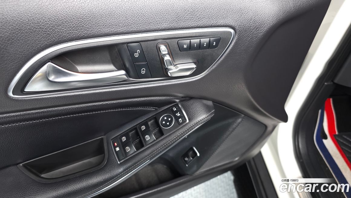 Mercedes-Benz GLA-Class 2019