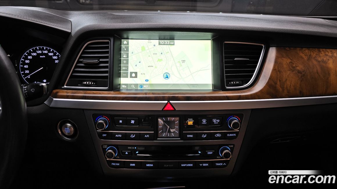 Hyundai Genesis 2016