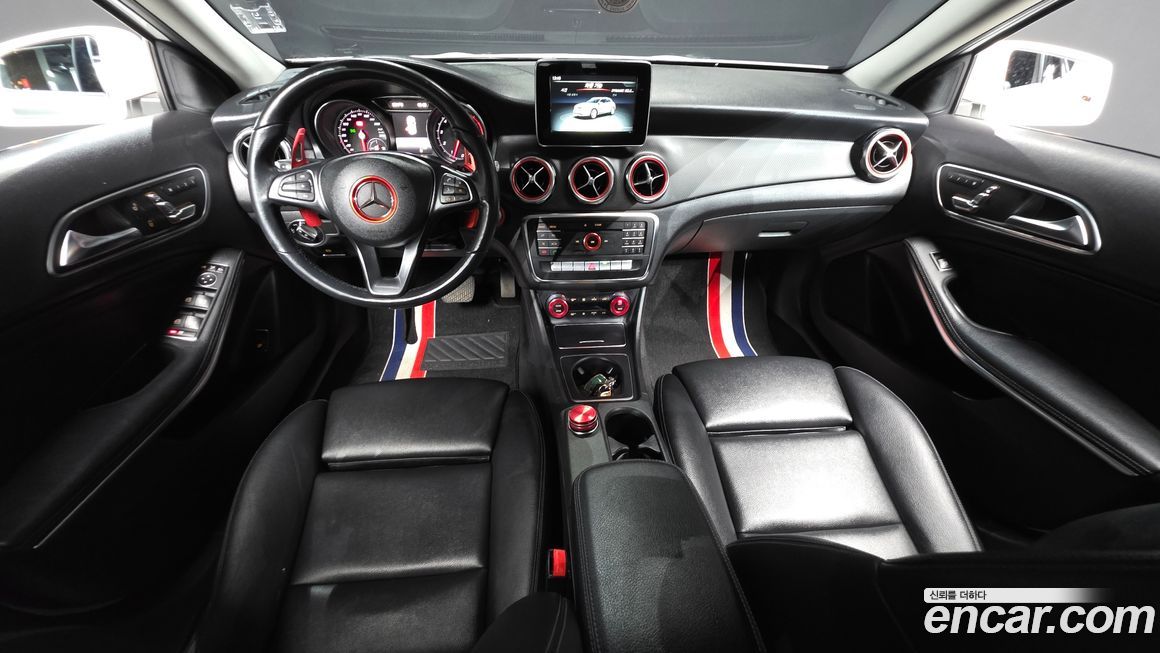 Mercedes-Benz GLA-Class 2019