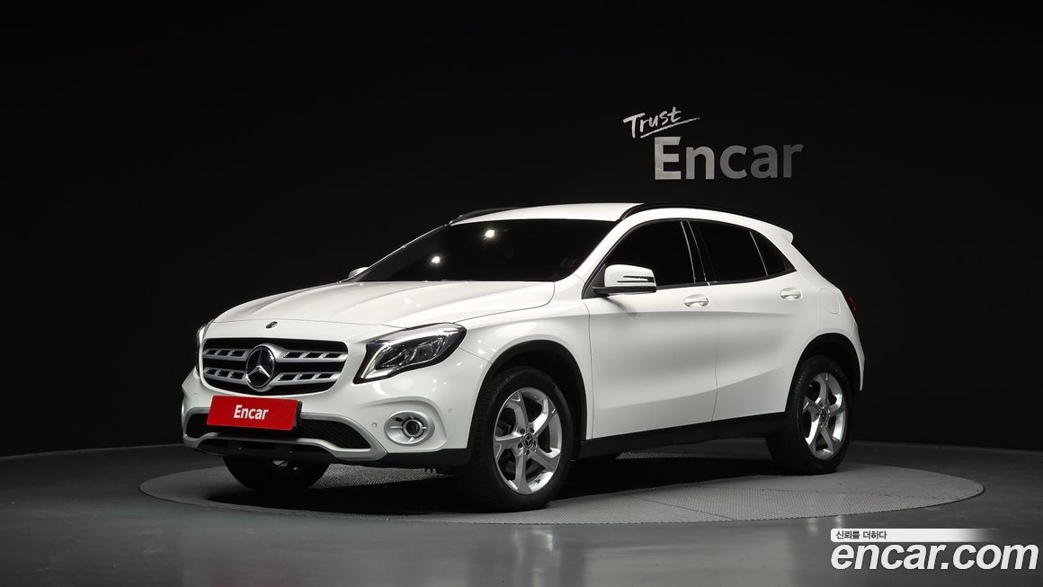 Mercedes-Benz GLA-Class 2019