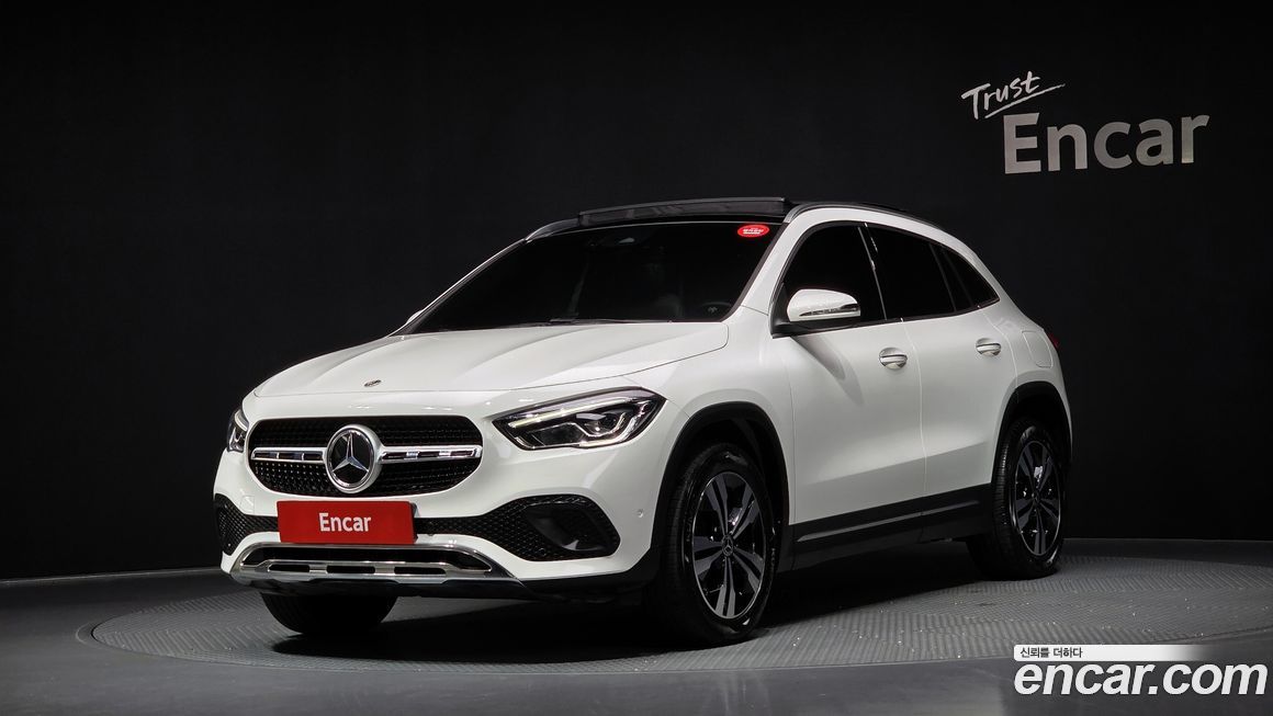 Mercedes-Benz GLA-Class 2021
