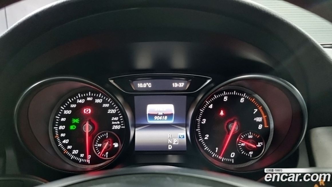 Mercedes-Benz GLA-Class 2019