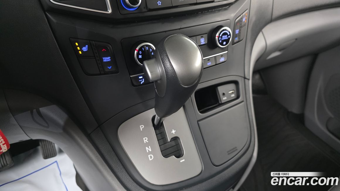 Hyundai Starex 2019