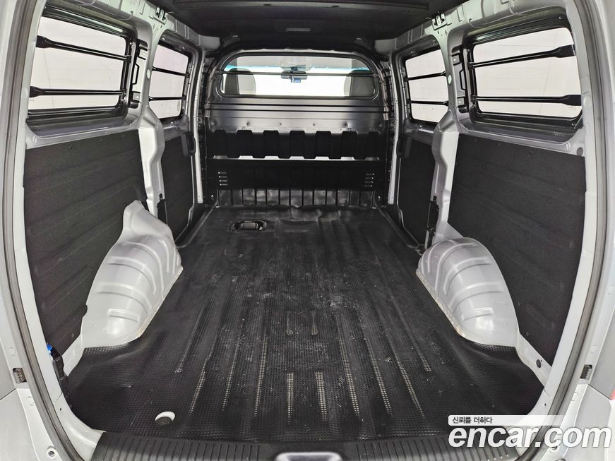 Hyundai Starex 2021