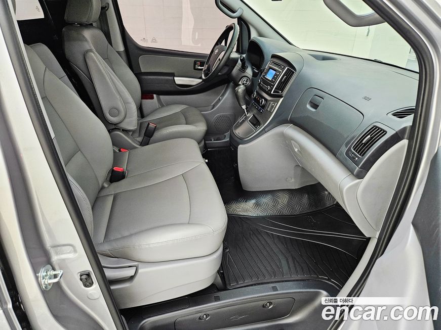 Hyundai Starex 2021