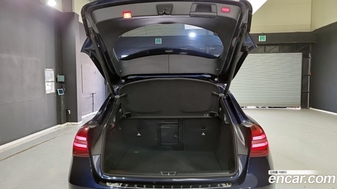 Mercedes-Benz GLA-Class 2019