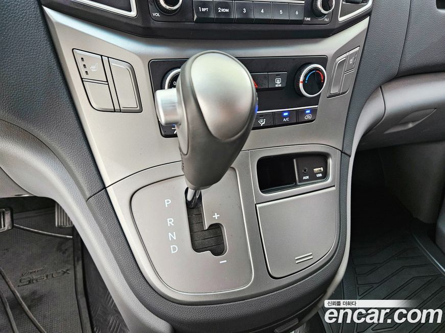 Hyundai Starex 2021