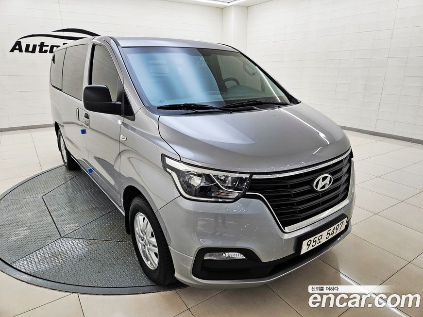 Hyundai Starex 2021