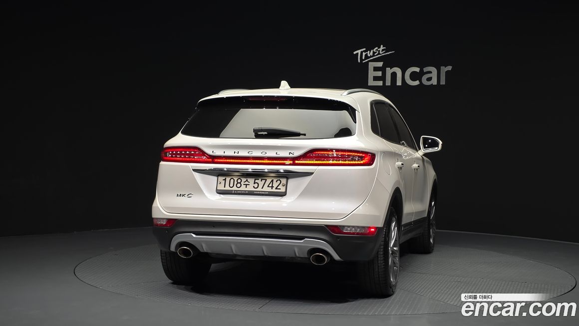 Lincoln MKC 2019