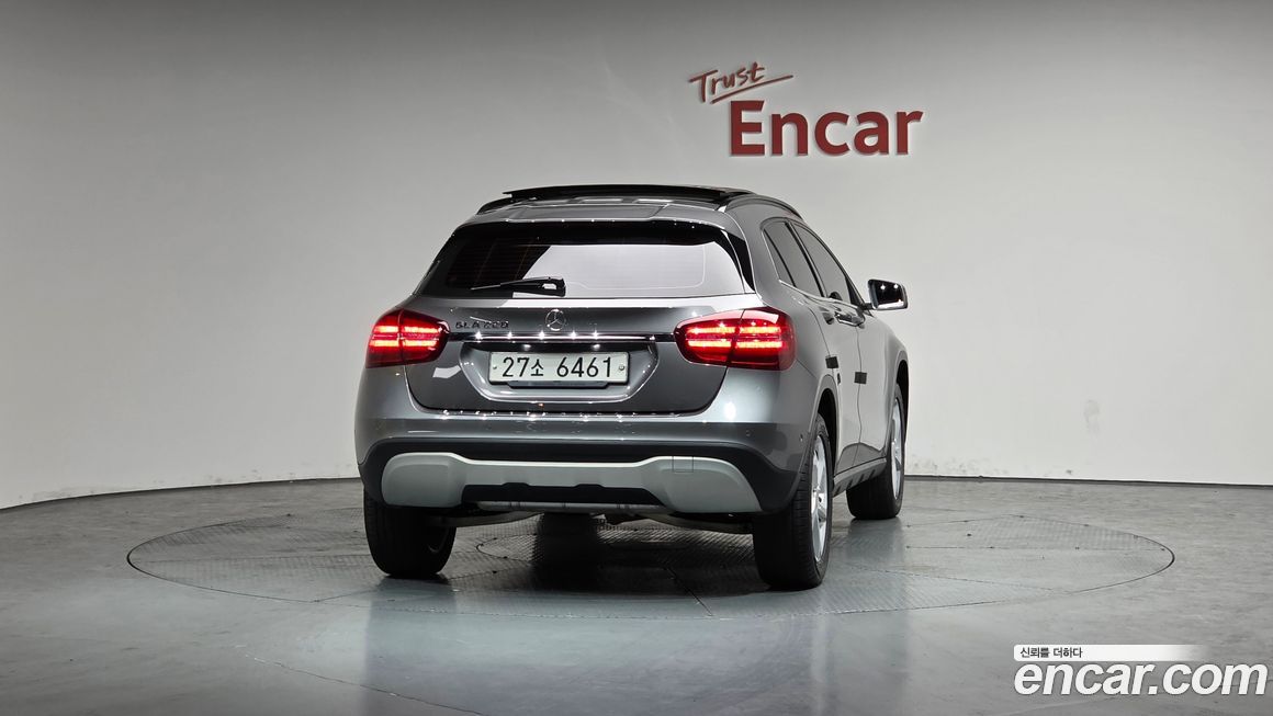 Mercedes-Benz GLA-Class 2018