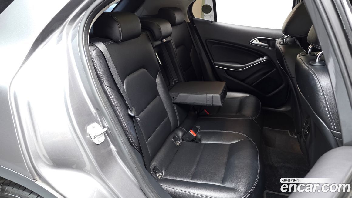 Mercedes-Benz GLA-Class 2018