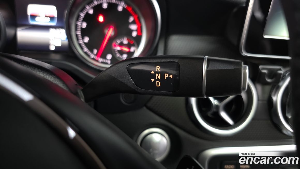 Mercedes-Benz GLA-Class 2018