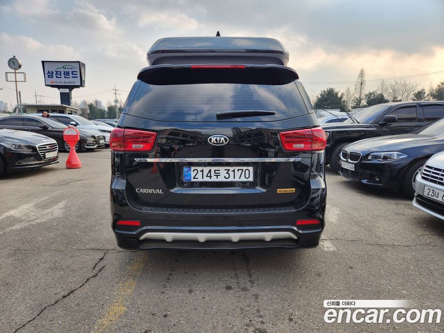Kia Canival 2019