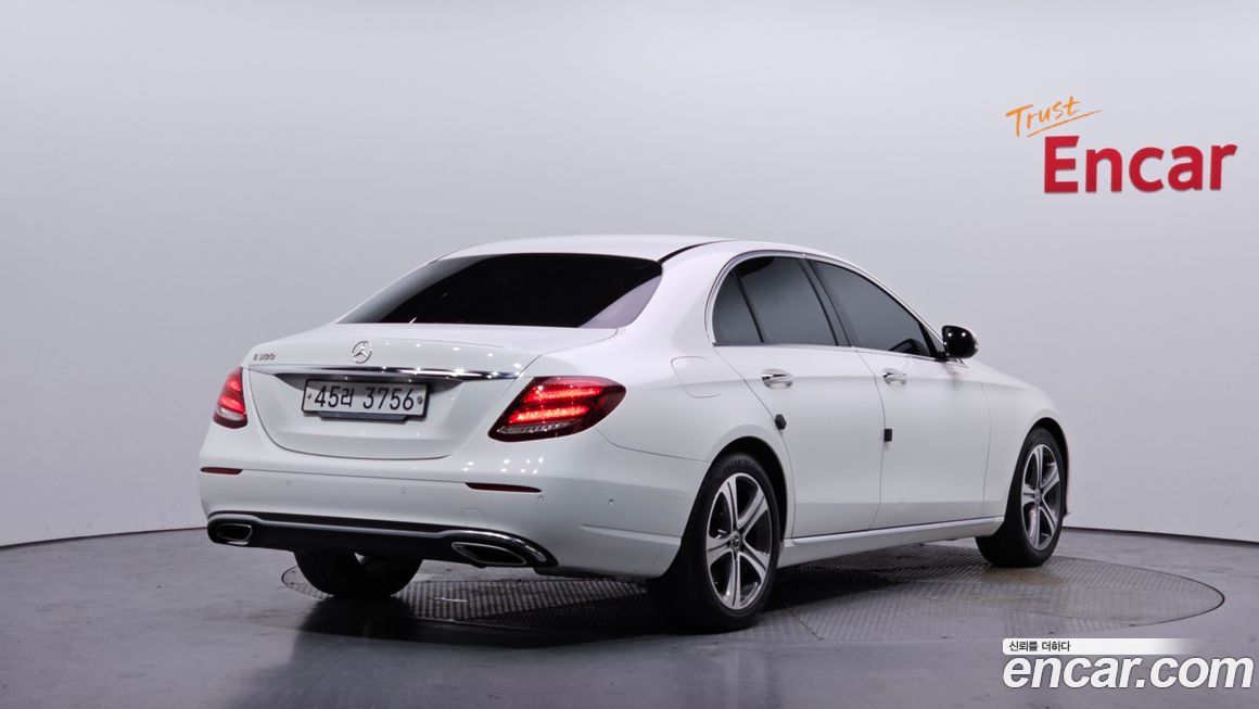 Mercedes-Benz E-Class 2019