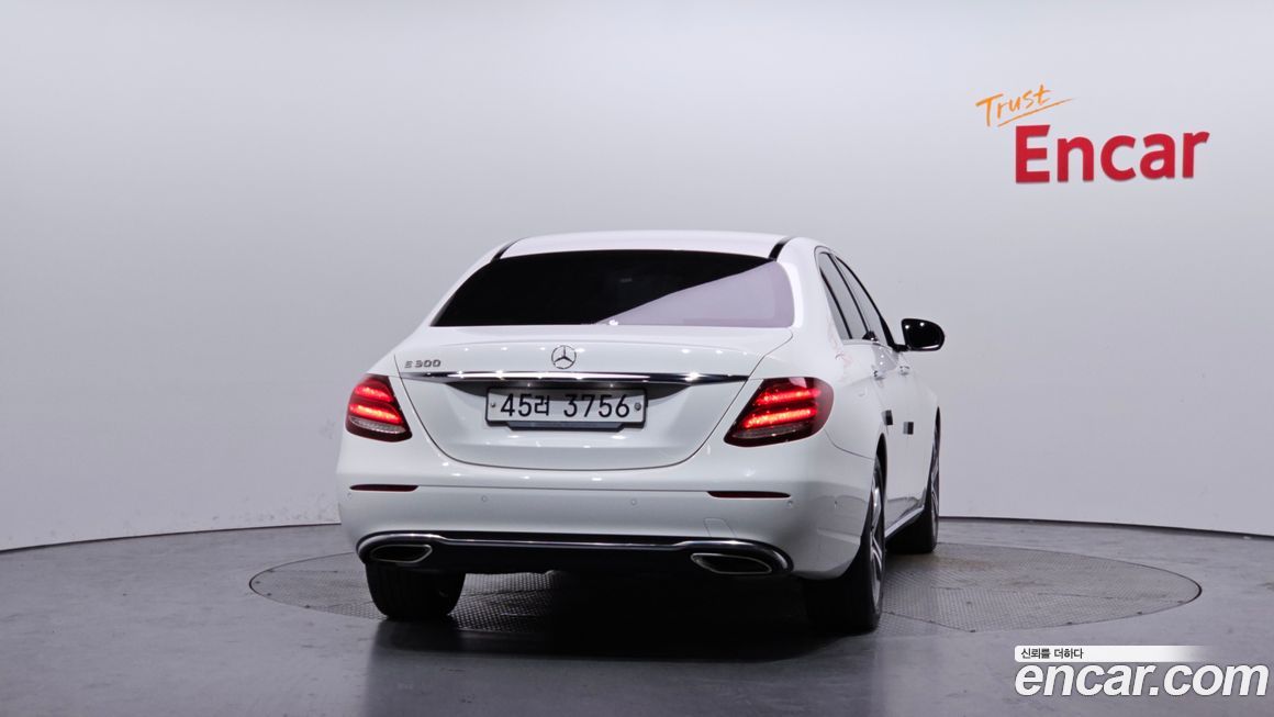 Mercedes-Benz E-Class 2019