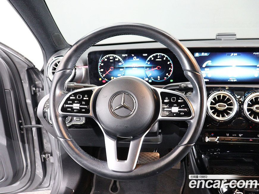 Mercedes-Benz A-Class 2021